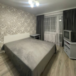 Сдаётся просторная и уютная квартира на сутки в городе Барановичи,  меб