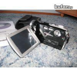 Продаётся видеокамера SONY HDR-CX100E Новая. 