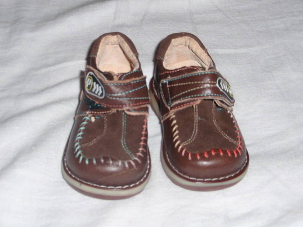 ПРОДАМ детскую обувь до 2 лет(натур.кожа, произ-во РБ)