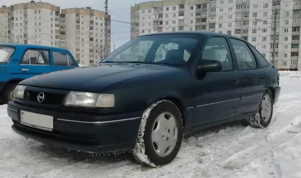 Продам Opel Vectra A,  1995 г.в.,  1, 8 моно газ-бензин