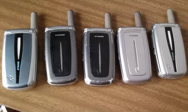 Сотовый телефон стандарта cdma 2000 Huawei ETS-688