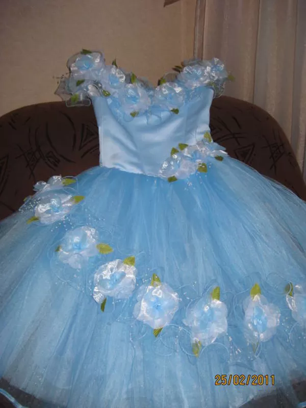 Бальное платье для девочки 6-8 лет.